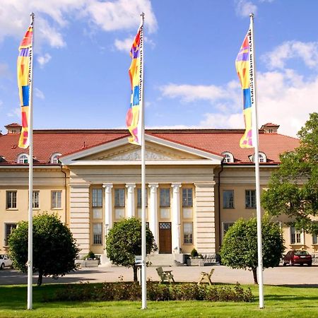 Hotelli-Ravintola Maentaen Klubi Мянття Екстер'єр фото